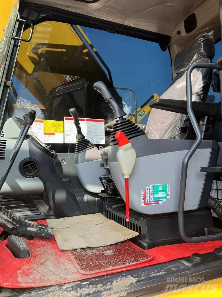 Komatsu PC 220 履带挖掘机