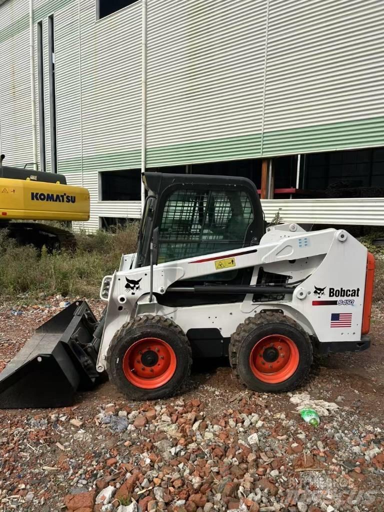 Bobcat S450 滑移装载机