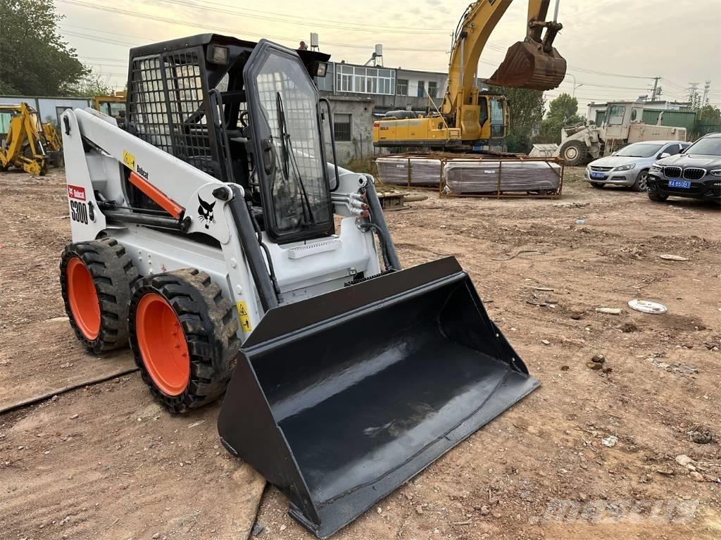 Bobcat S 300 滑移装载机