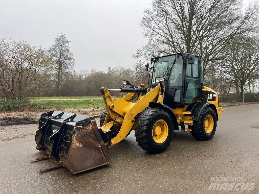 CAT 908M 轮式装载机