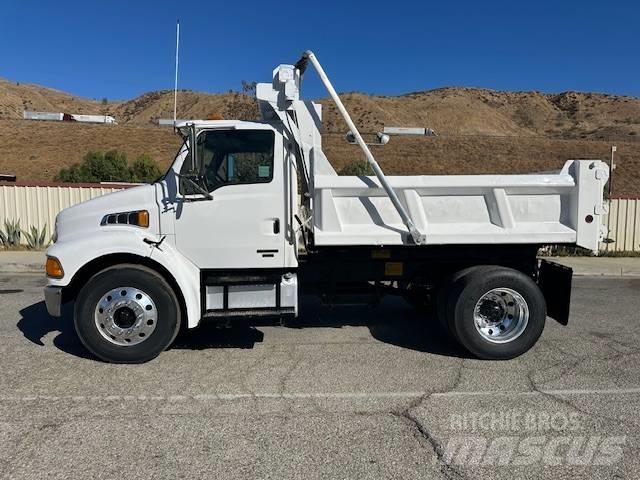 Sterling Acterra 自卸式货车