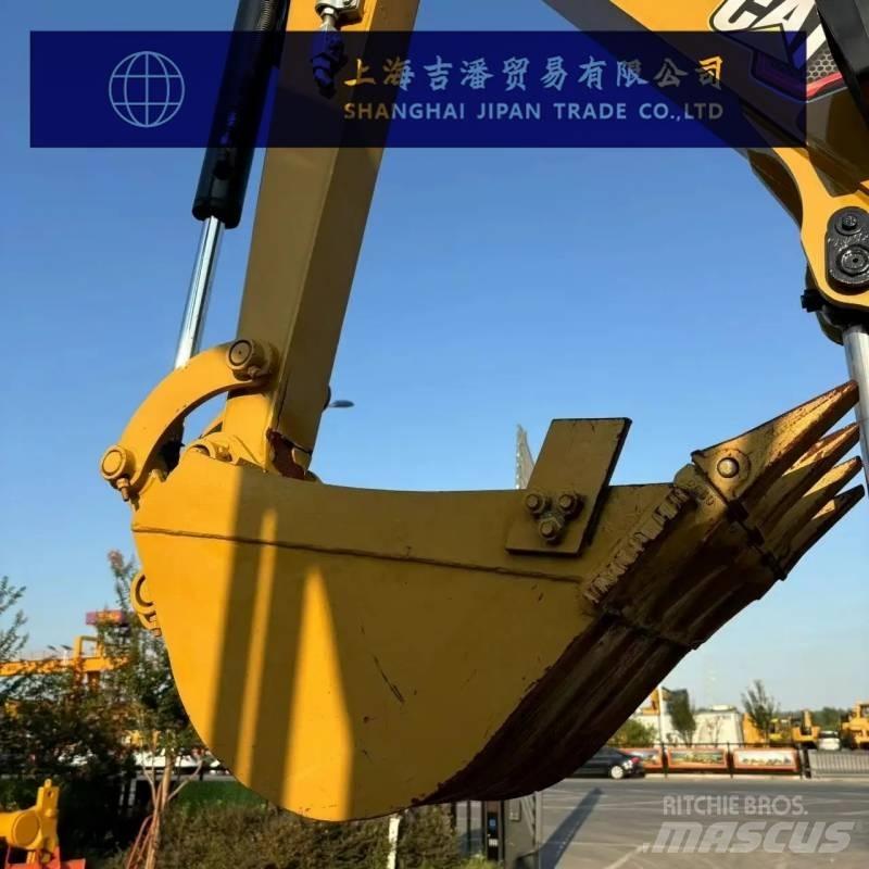 CAT 303.5 E 小型挖掘机