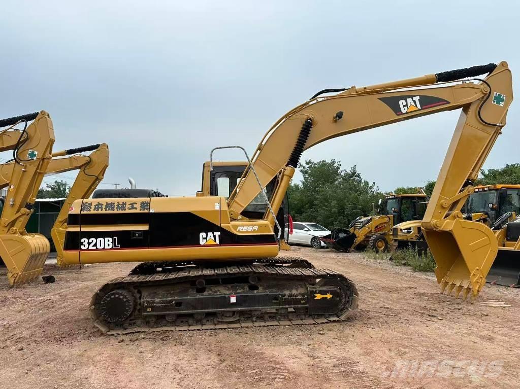 CAT 320BL 履带挖掘机
