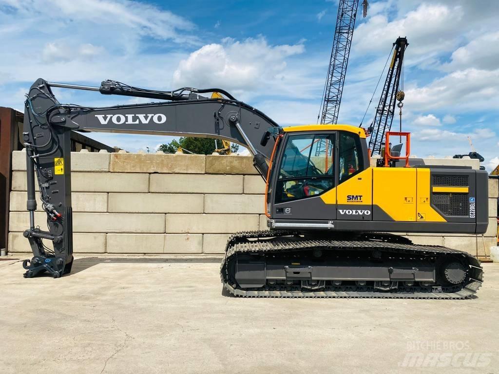 Volvo ec220el 履带挖掘机