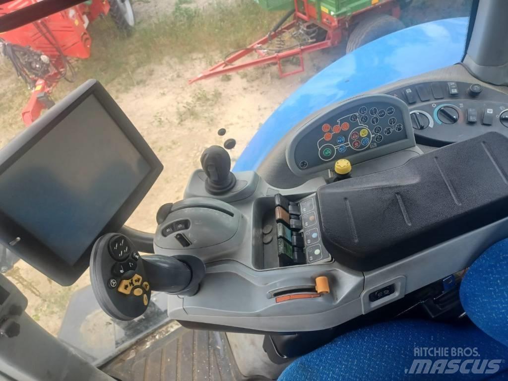 New Holland T 8.390 拖拉机/农用车
