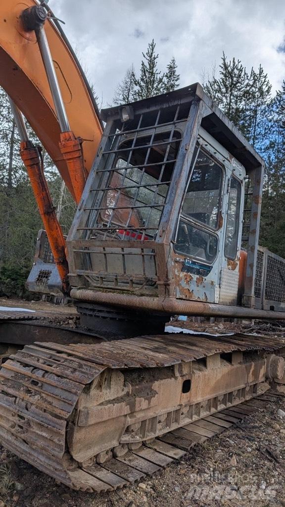 Hitachi EX 200 履带挖掘机