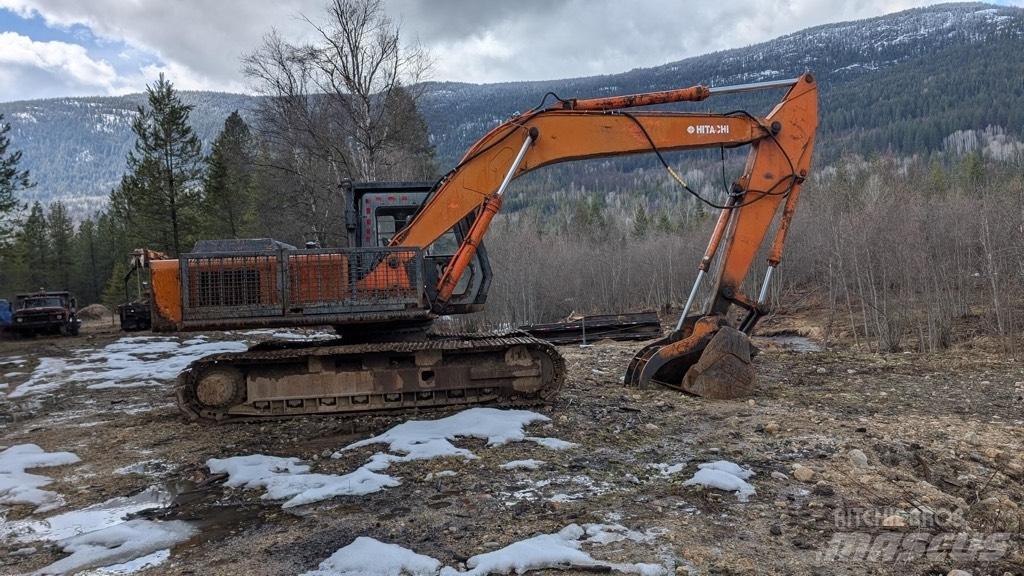 Hitachi EX 200 履带挖掘机