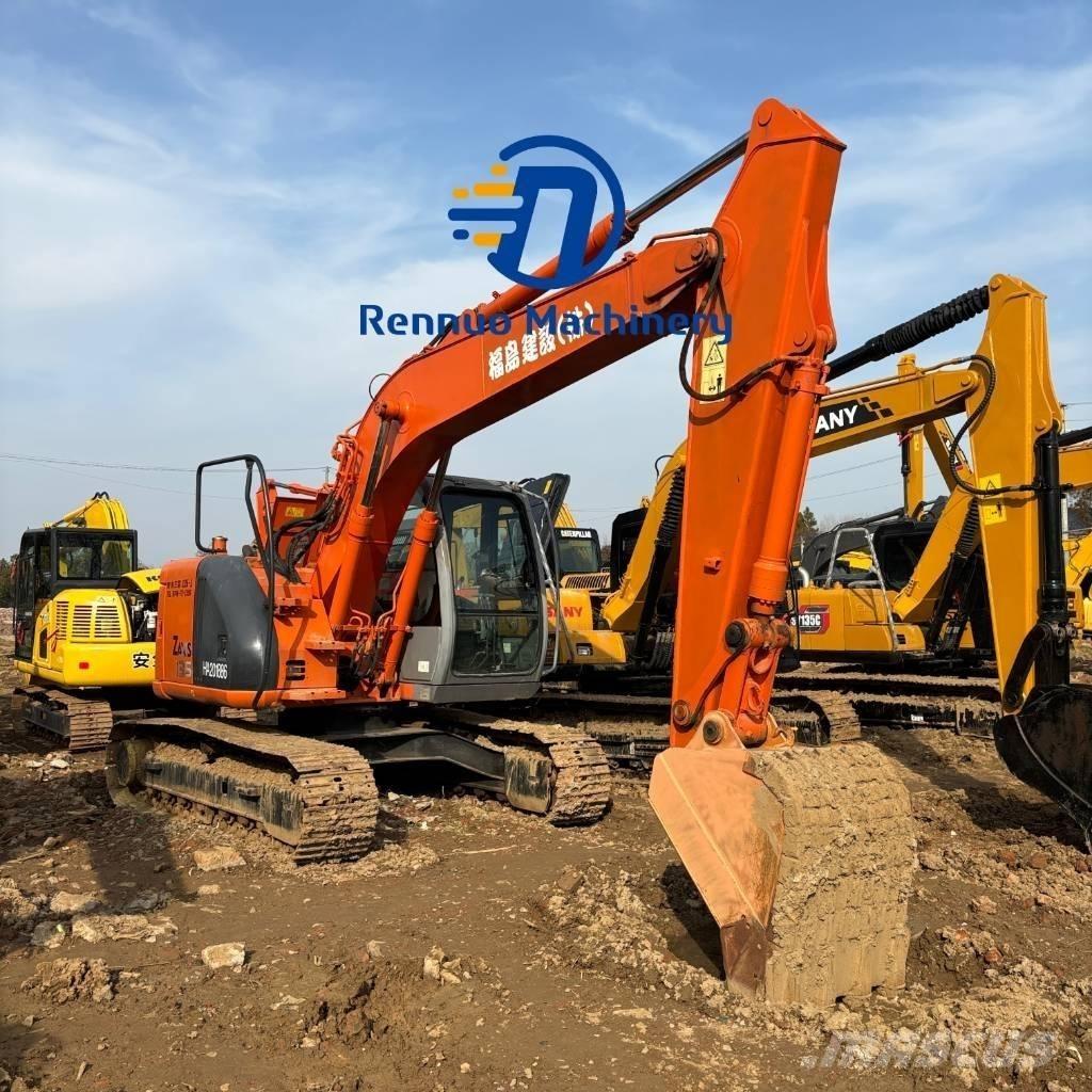 Hitachi ZX 135 US 履带挖掘机