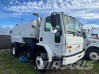 Freightliner FC 80 道路清扫车