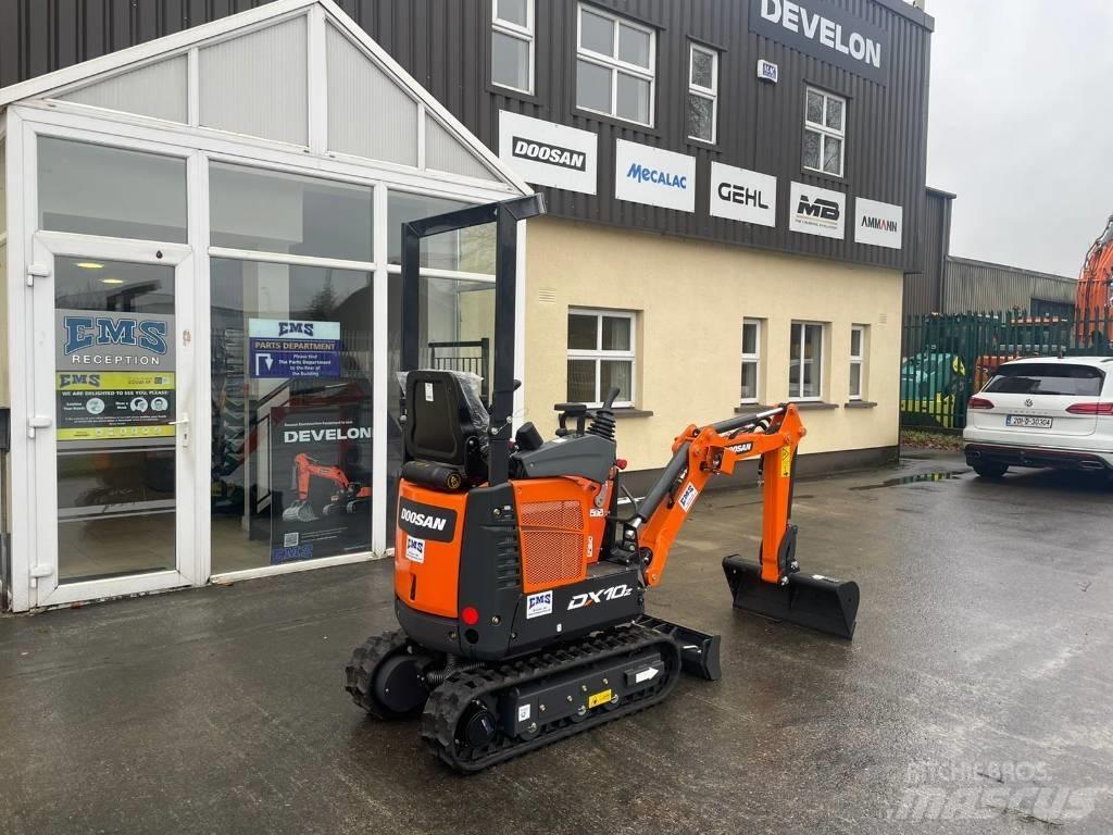 Doosan DX 10 Z 小型挖掘机