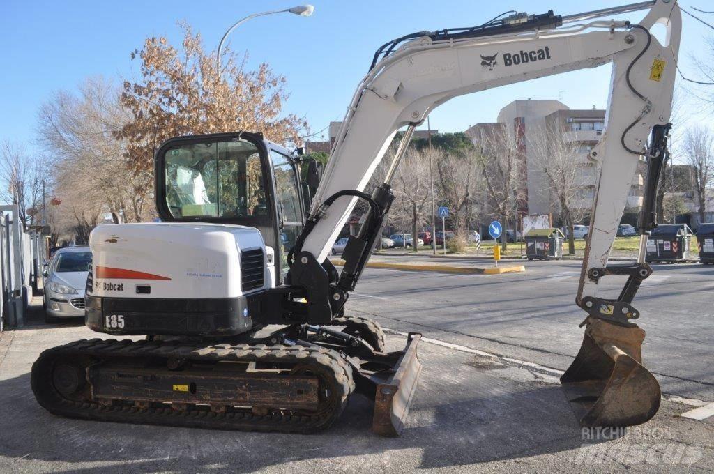 Bobcat E 85 中型挖掘机