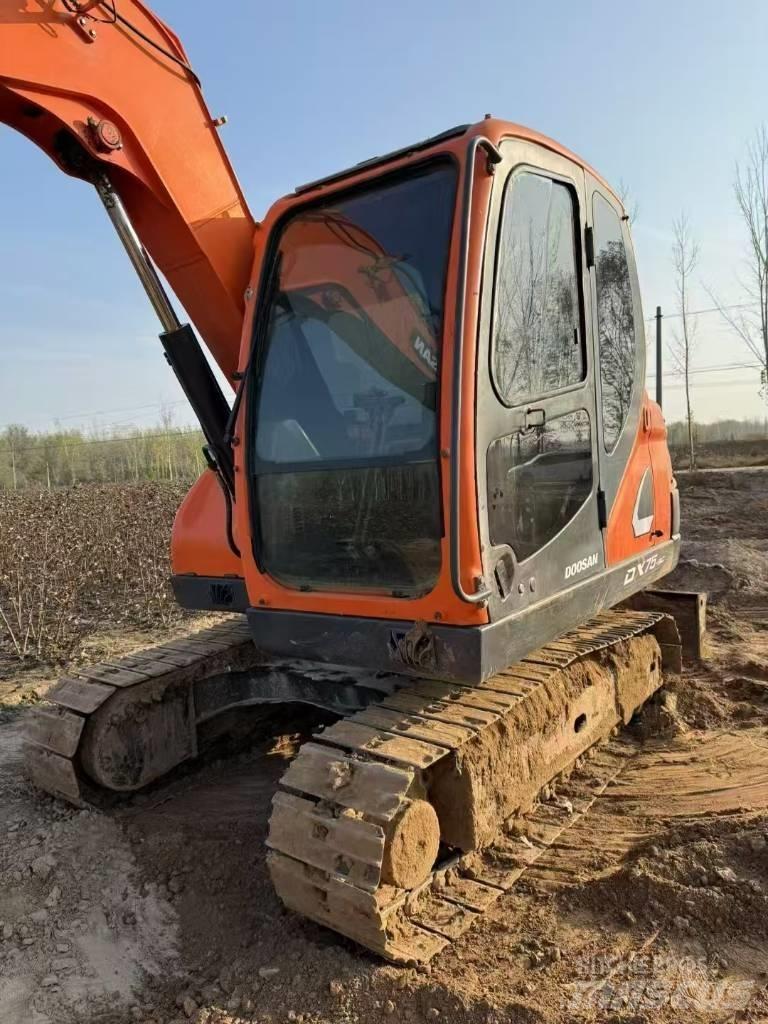 Doosan DX 75-9 C 履带挖掘机