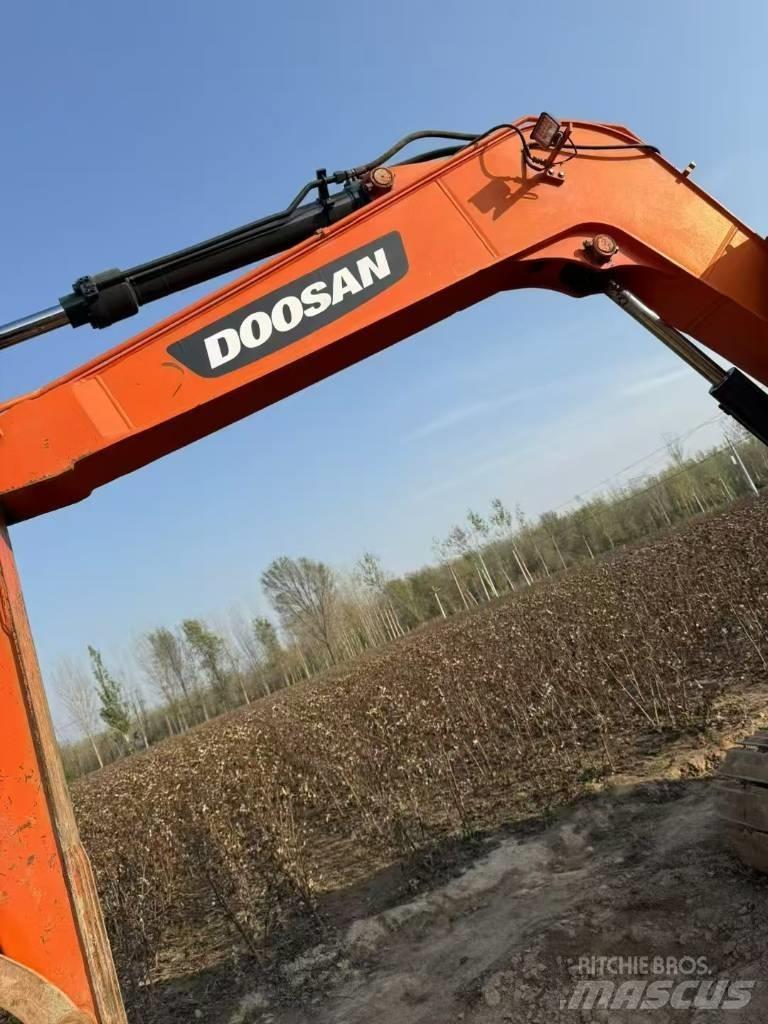 Doosan DX 75-9 C 履带挖掘机