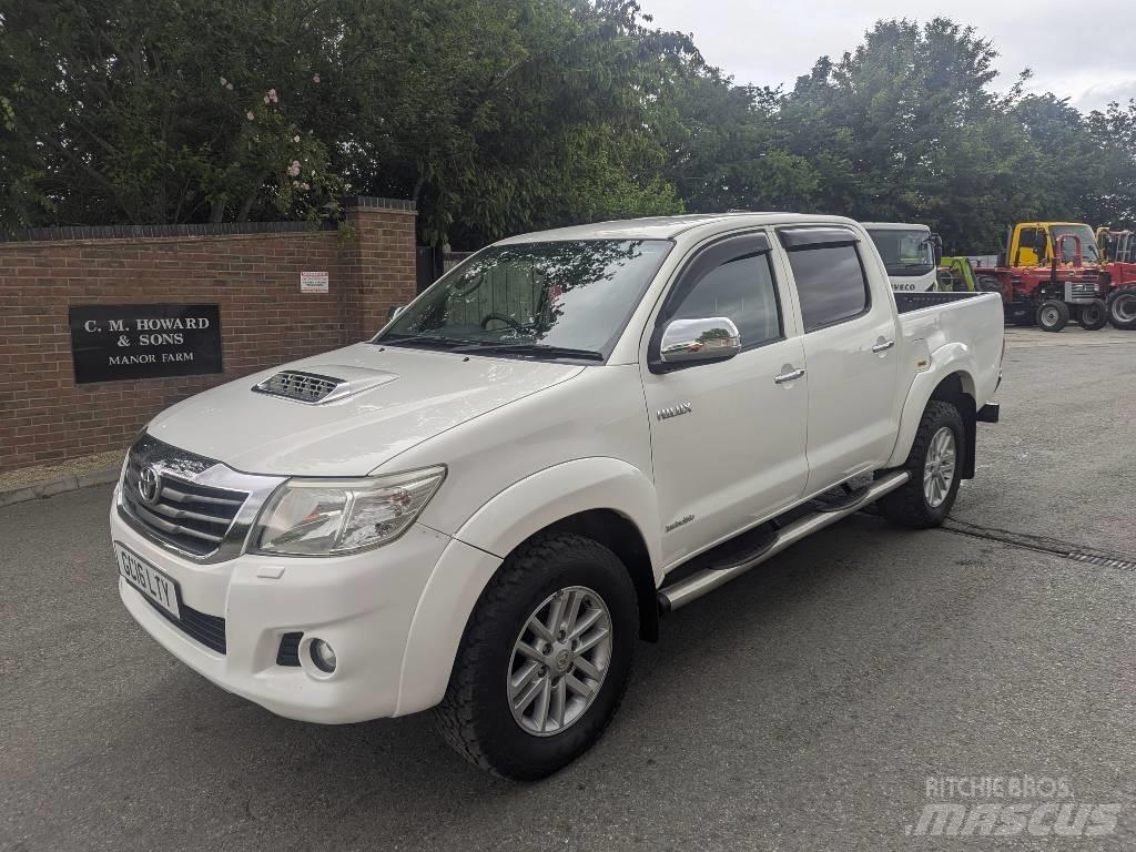 Toyota Hilux 皮卡车