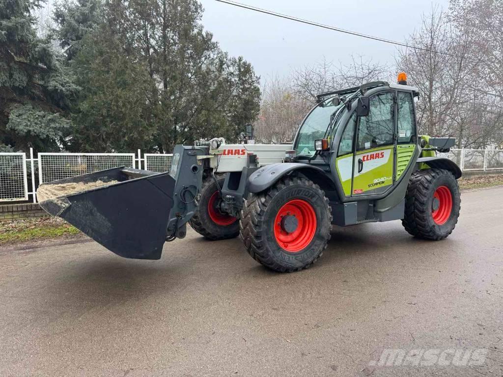 CLAAS Scorpion 9040 伸缩臂叉装车|叉装车