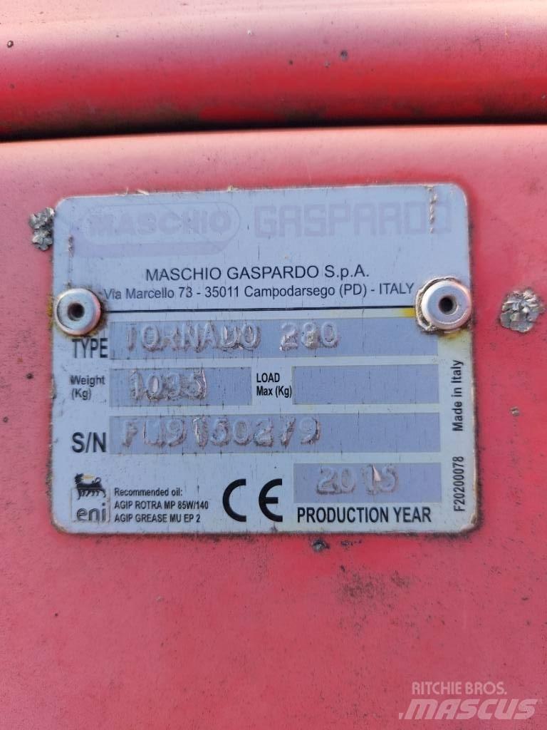Maschio Tornado 280 牧场割草机和切顶器