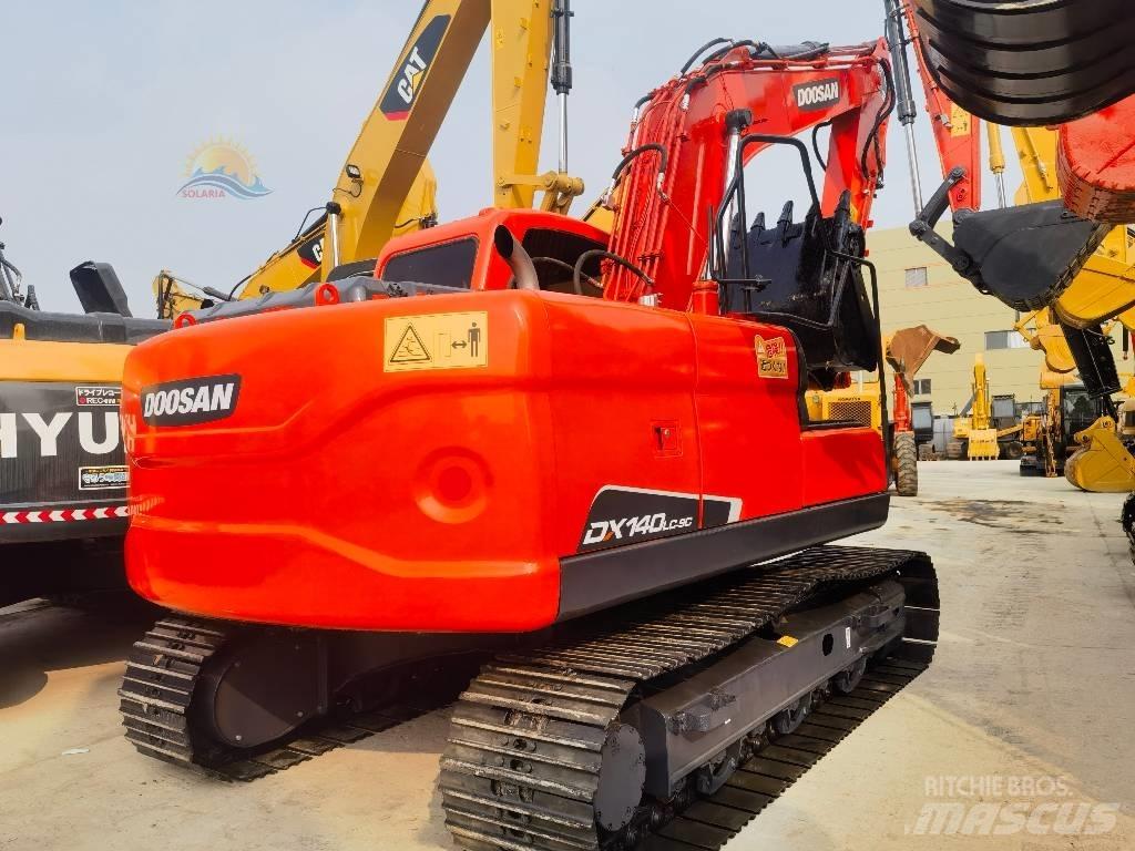Doosan DX 140 LC 履带挖掘机