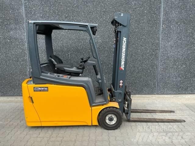 Jungheinrich EFG 218 电动叉车