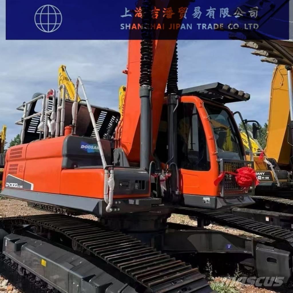 Doosan DX 300 履带挖掘机