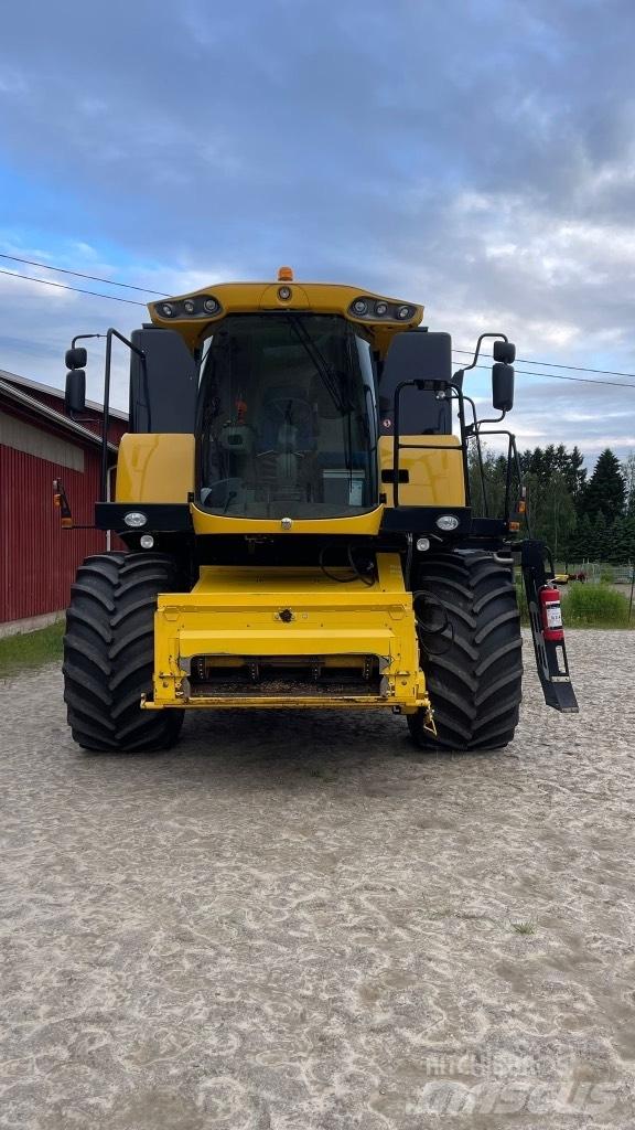 New Holland CX 6090 联合收割机