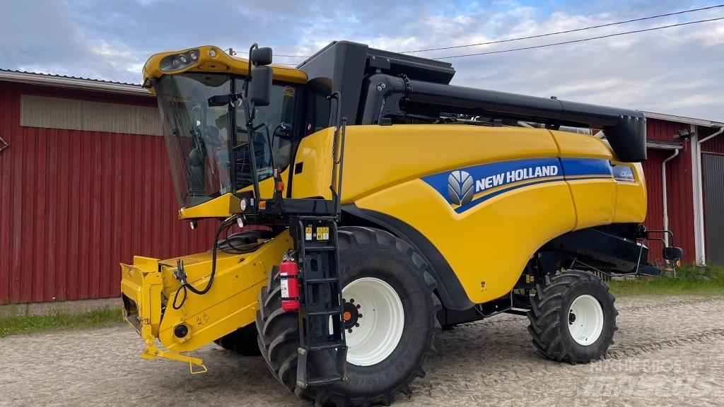 New Holland CX 6090 联合收割机