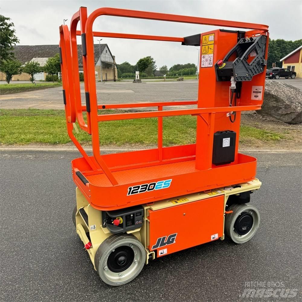 JLG 1230 ES 客货电梯