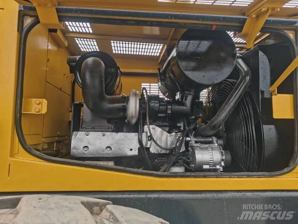 Komatsu WA 360-3 轮式装载机