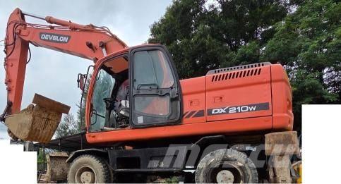 Doosan DX 210 W 轮式挖掘机
