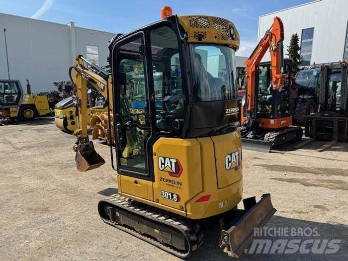 CAT 301.8-05A 小型挖掘机