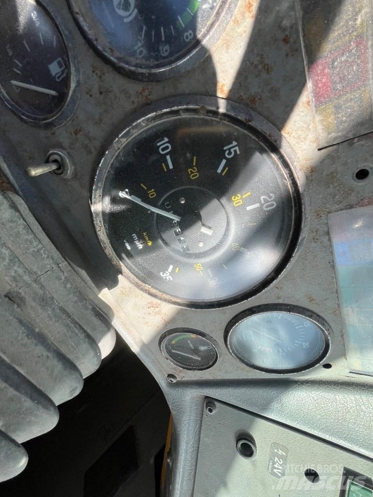 Volvo A25c 铰接式自卸车