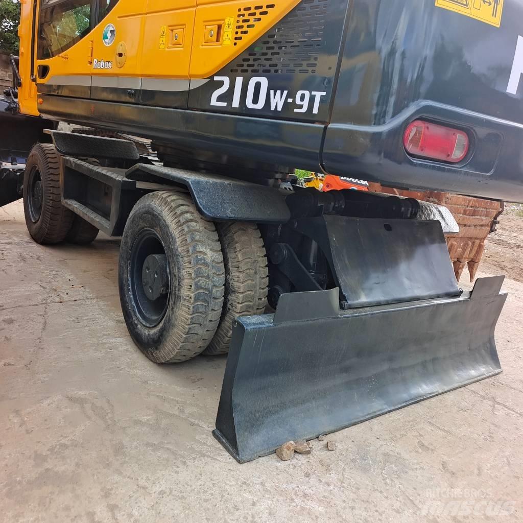 Hyundai 210W-9 轮式挖掘机