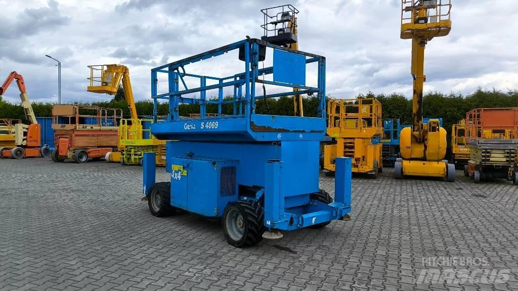 Genie GS 4069 剪叉式升降机