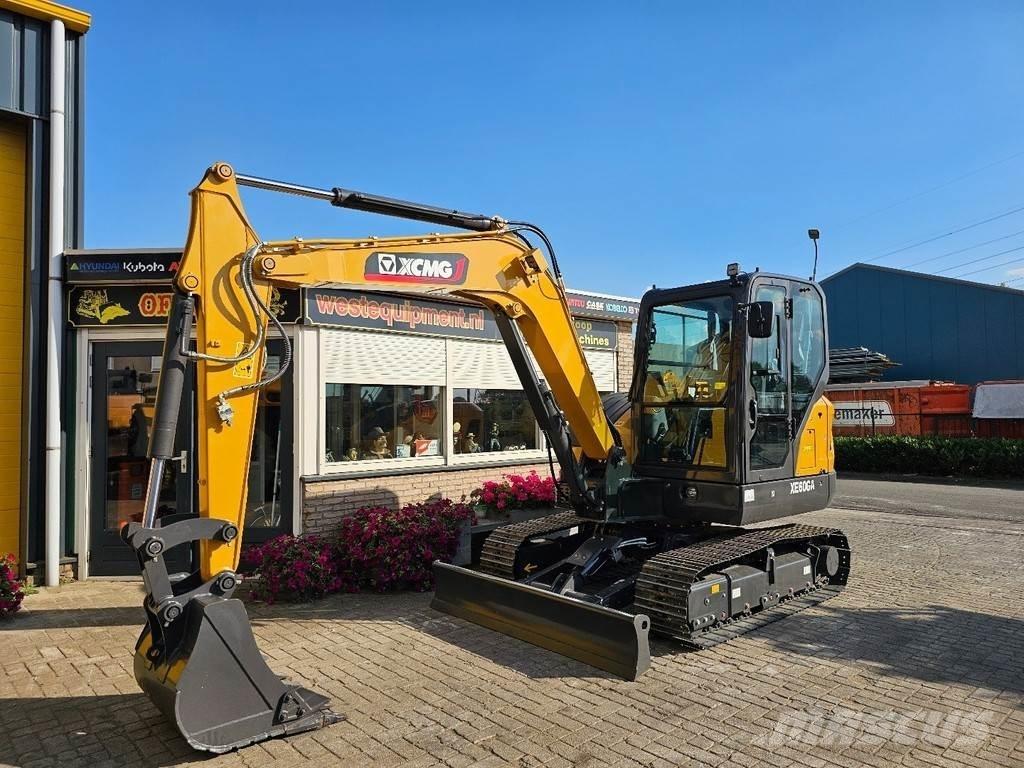 XCMG XE60GA 小型挖掘机