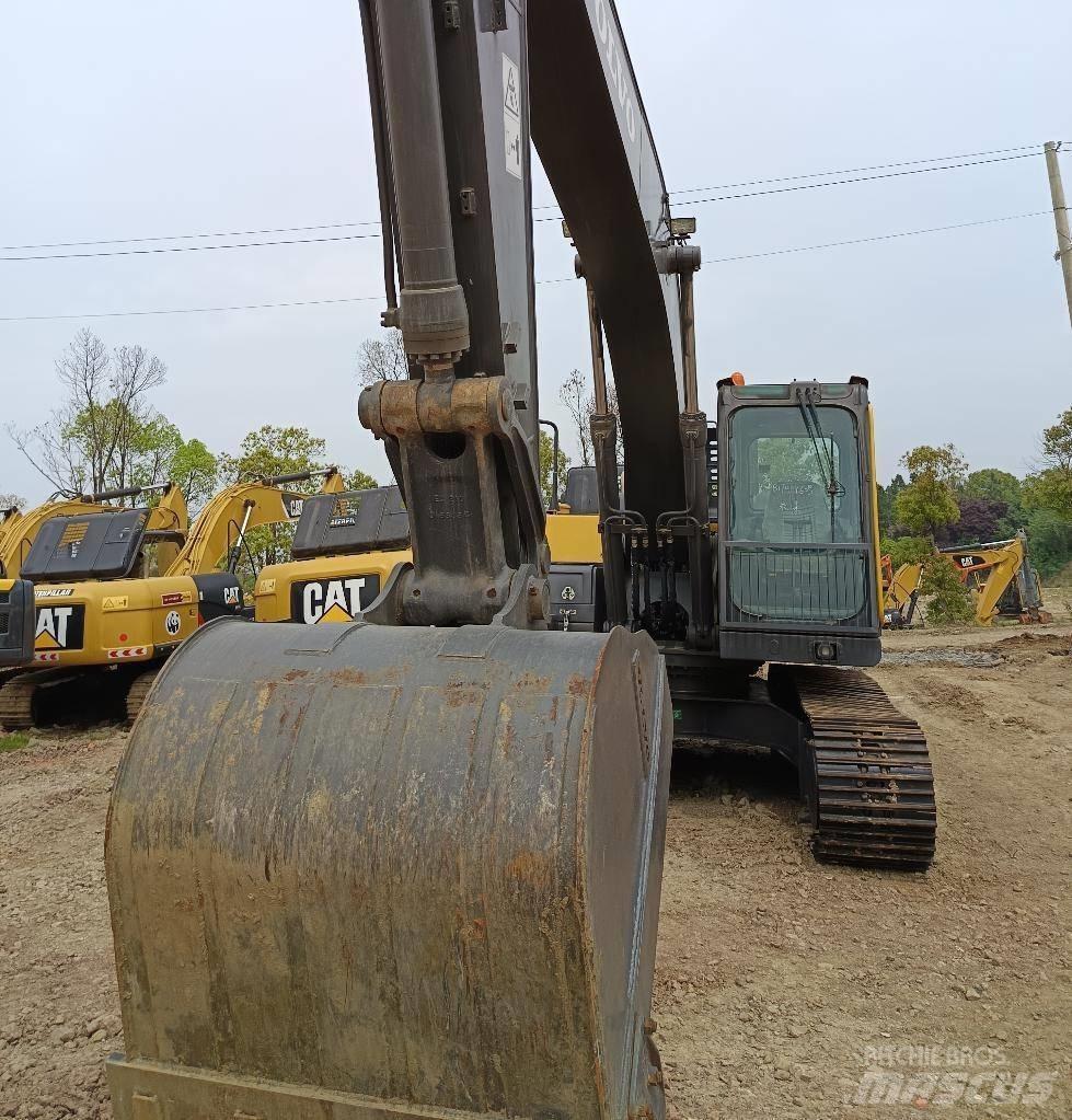 Volvo EC 210 履带挖掘机