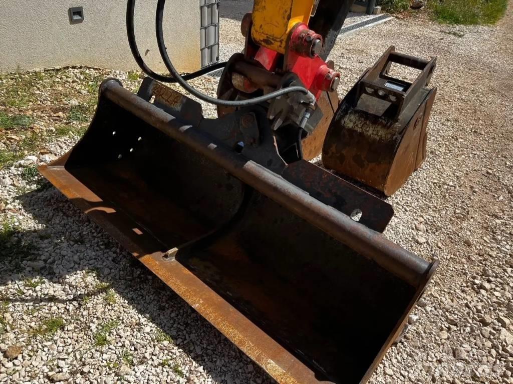 JCB 51 R-1 小型挖掘机