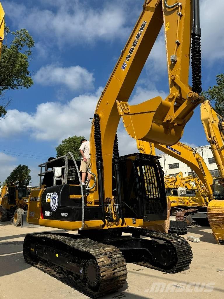 CAT CAT320D 中型挖掘机