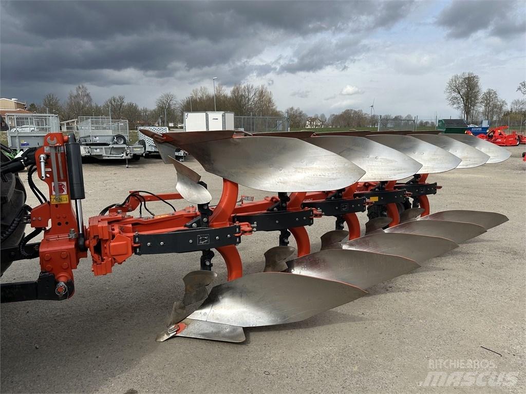 Kubota RV3005V Demo 双向犁