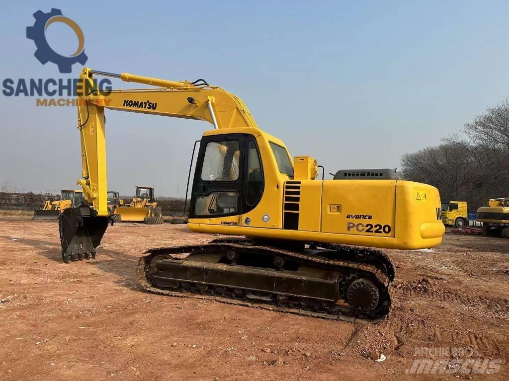 Komatsu PC 220 履带挖掘机