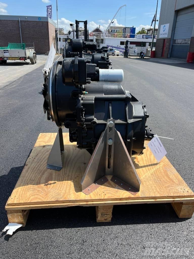  DANA 13.9TE10313-40 传动装置