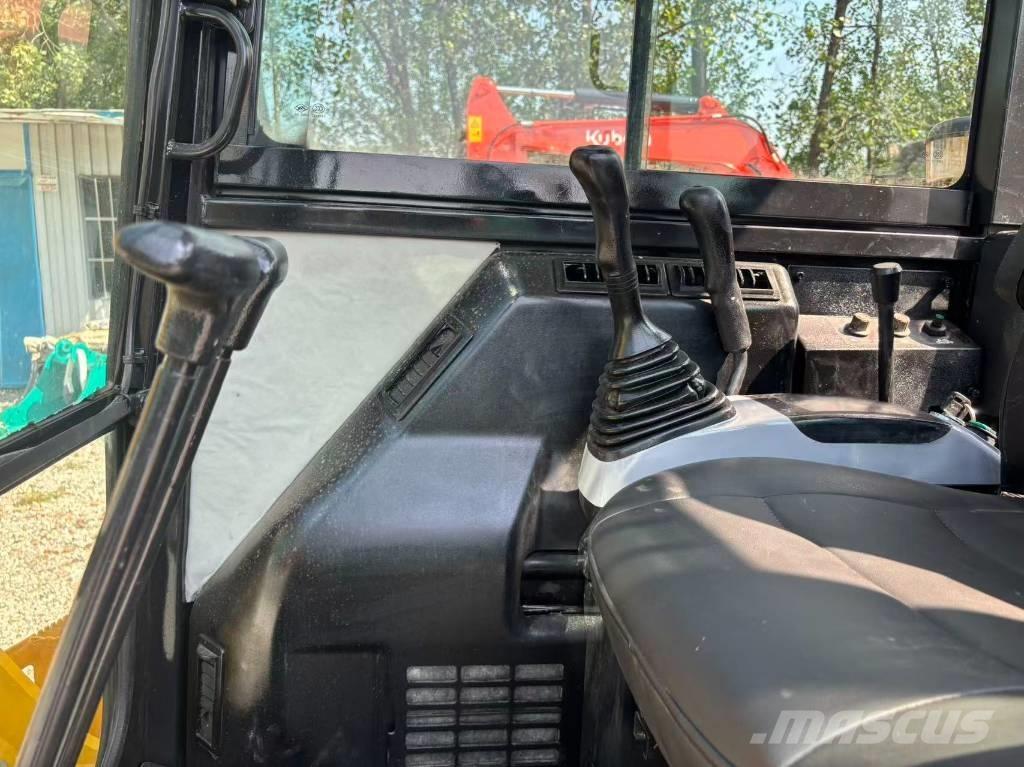 Komatsu PC 56-7 小型挖掘机