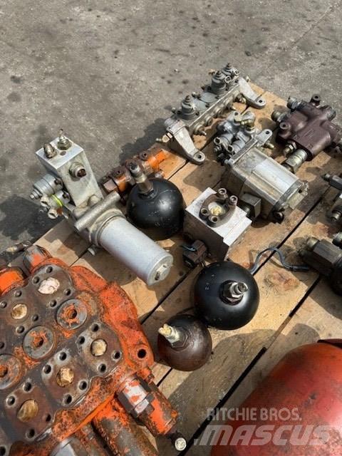 Daewoo Mega 300 V 液压