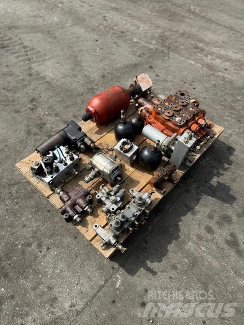 Daewoo Mega 300 V 液压