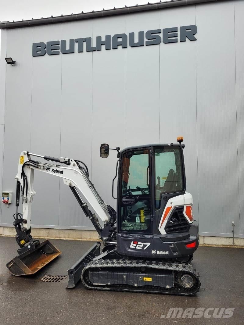 Bobcat E27 小型挖掘机