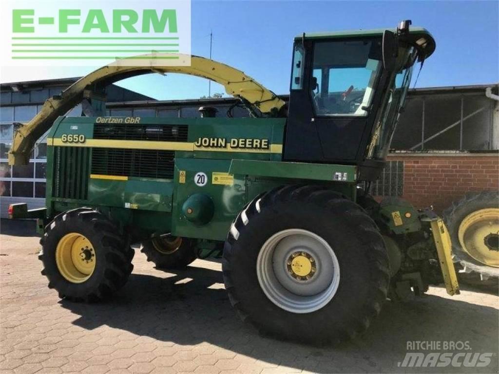 John Deere 6650 自走式青贮饲料收割机