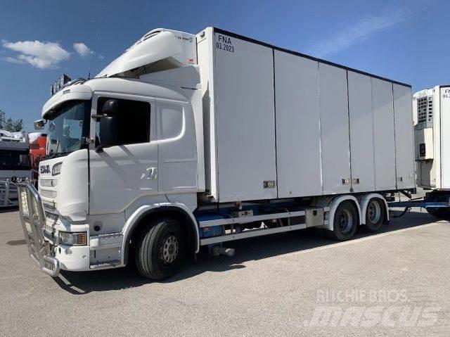 Scania R520 6x2 厢式货车
