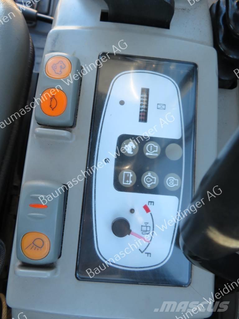 Komatsu PC 16 R-3HS 小型挖掘机