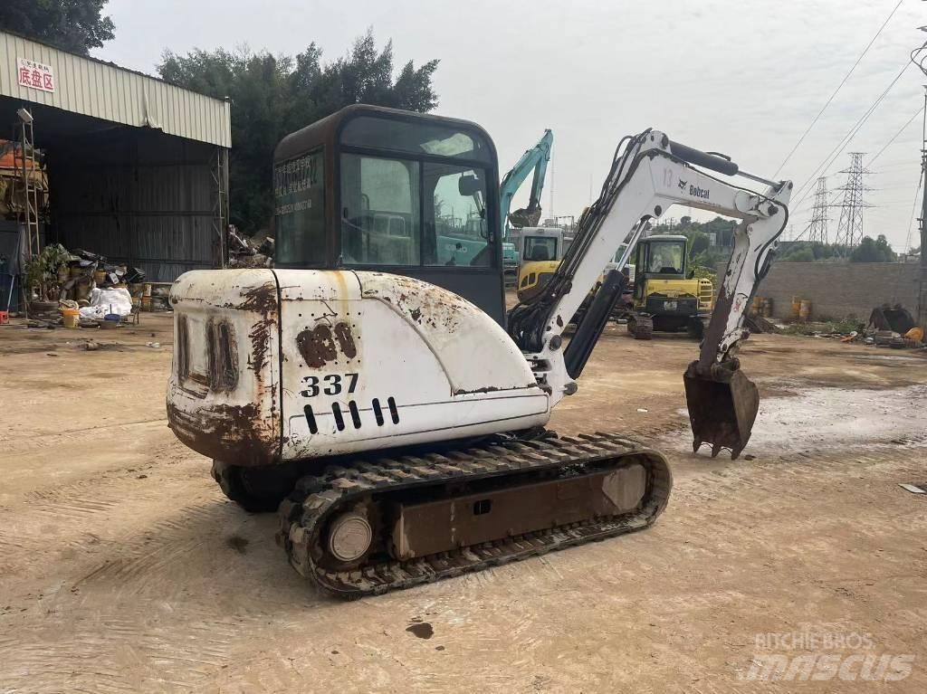 Bobcat 337 小型挖掘机