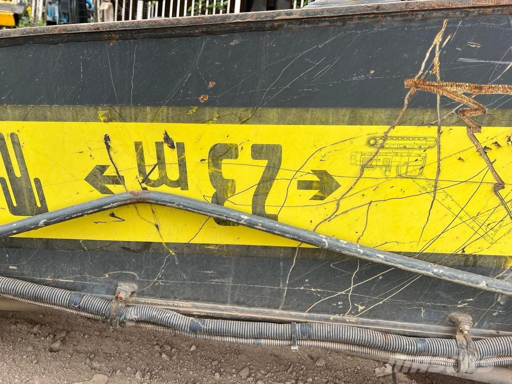 Volvo EC 380 EL HR 组装挖掘机