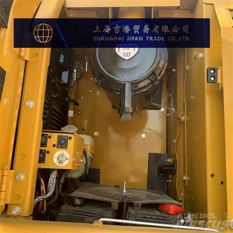 CAT 320 GC 履带挖掘机