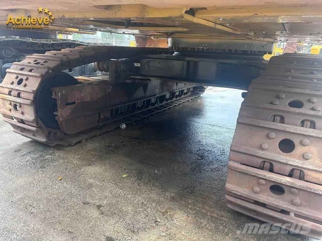 CAT 374 履带挖掘机